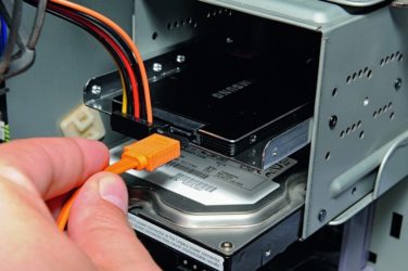 Как поставить SSD диск в системный блок?