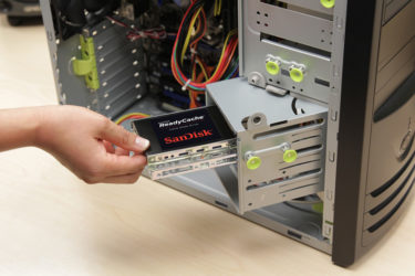 Как поставить SSD диск в системный блок?